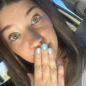 Meet your Posher, Derian